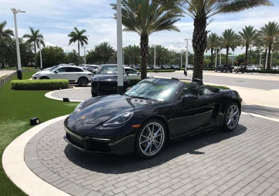 2019款保时捷718 Boxster