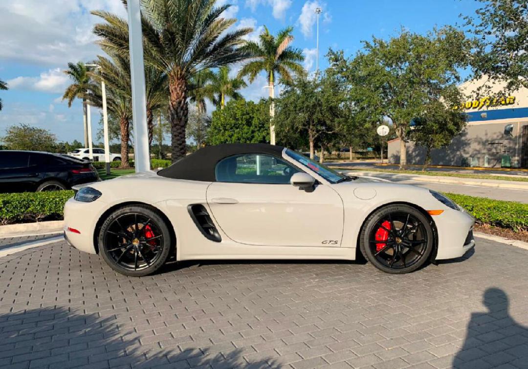 2019款保时捷718 Boxster