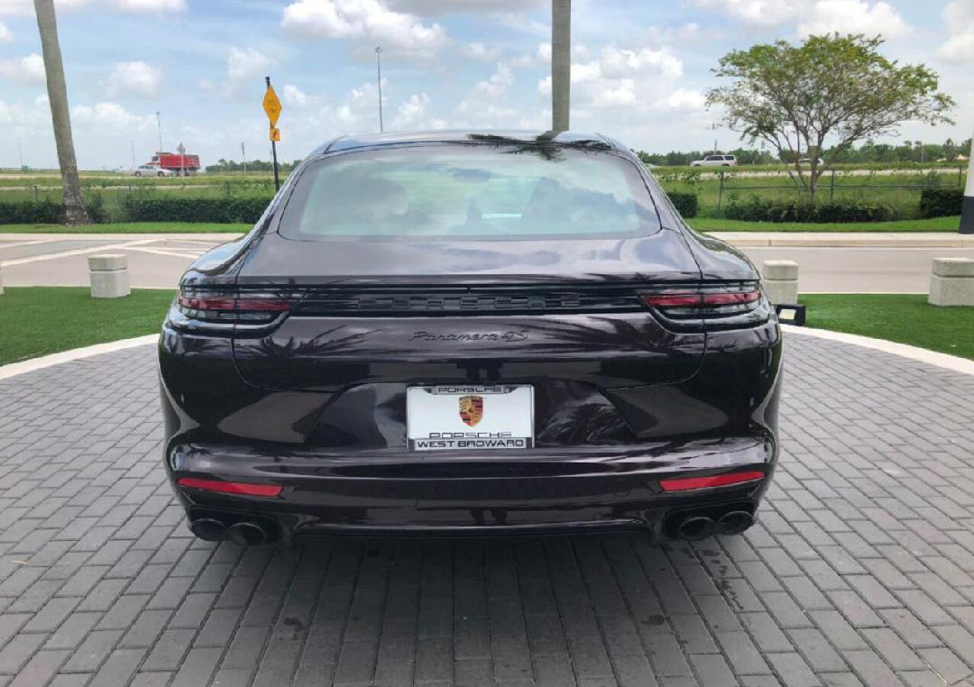 2018款保时捷Panamera