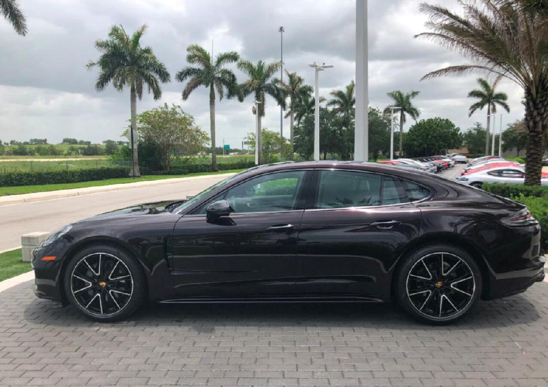 2018款保时捷Panamera