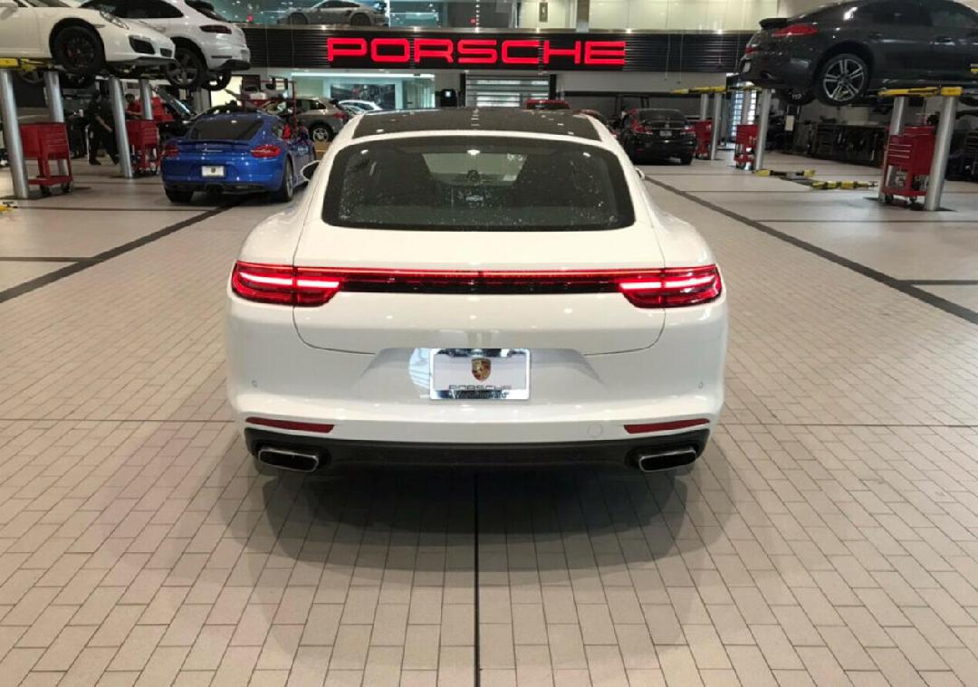 2019款保时捷Panamera