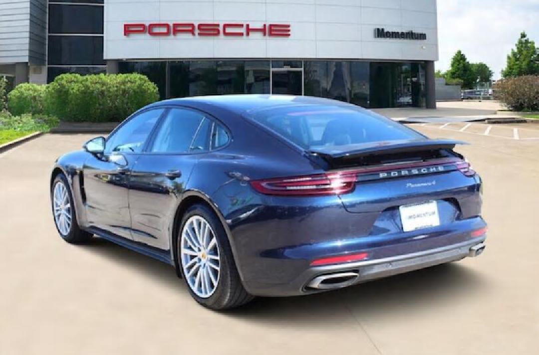 2018款保时捷Panamera 4 Executive