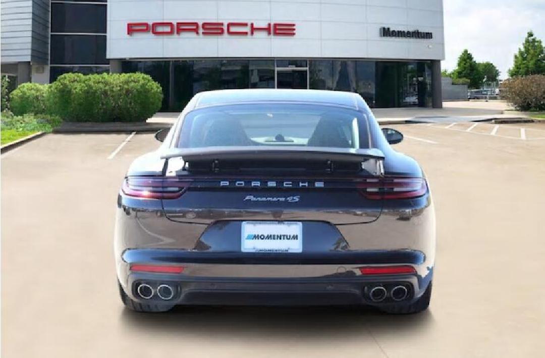 2018款保时捷Panamera 4S全轮驱动