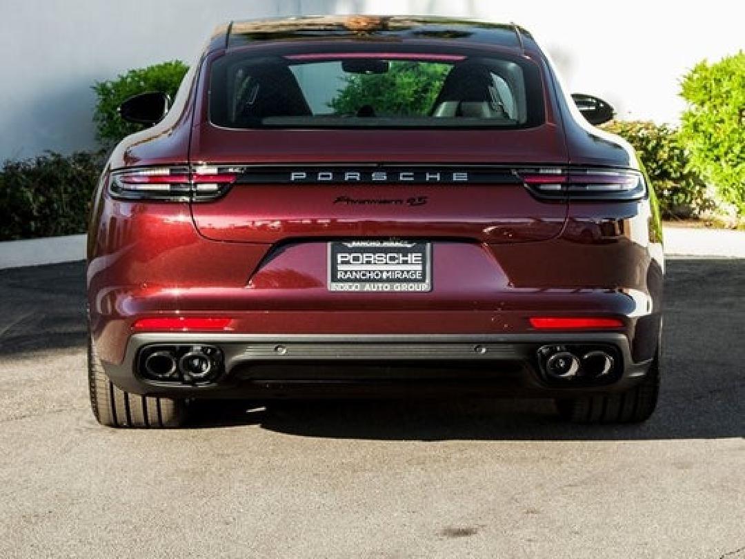 2018款保时捷Panamera 4S全轮驱动