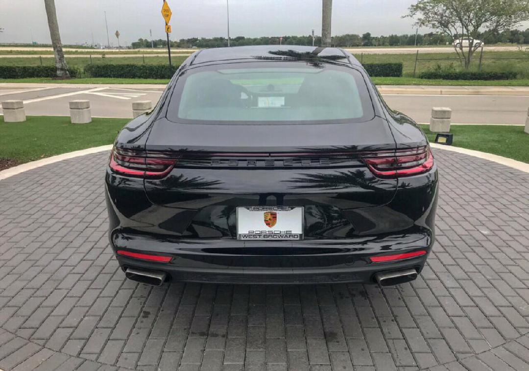 2019款保时捷Panamera