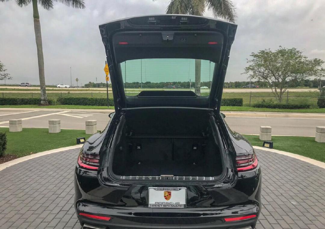 2019款保时捷Panamera