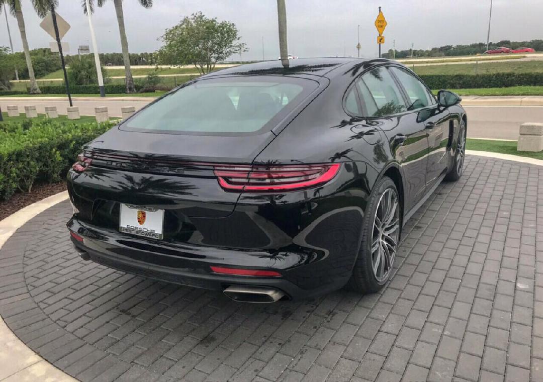 2019款保时捷Panamera