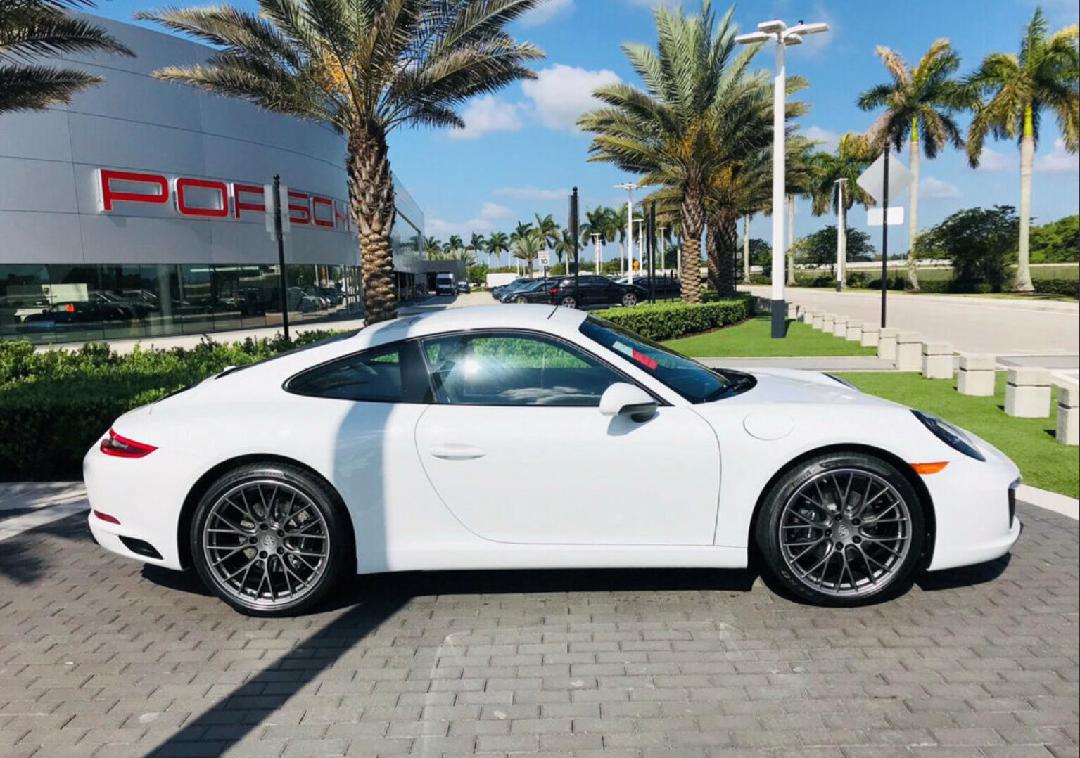 2019款保时捷911 Carrera