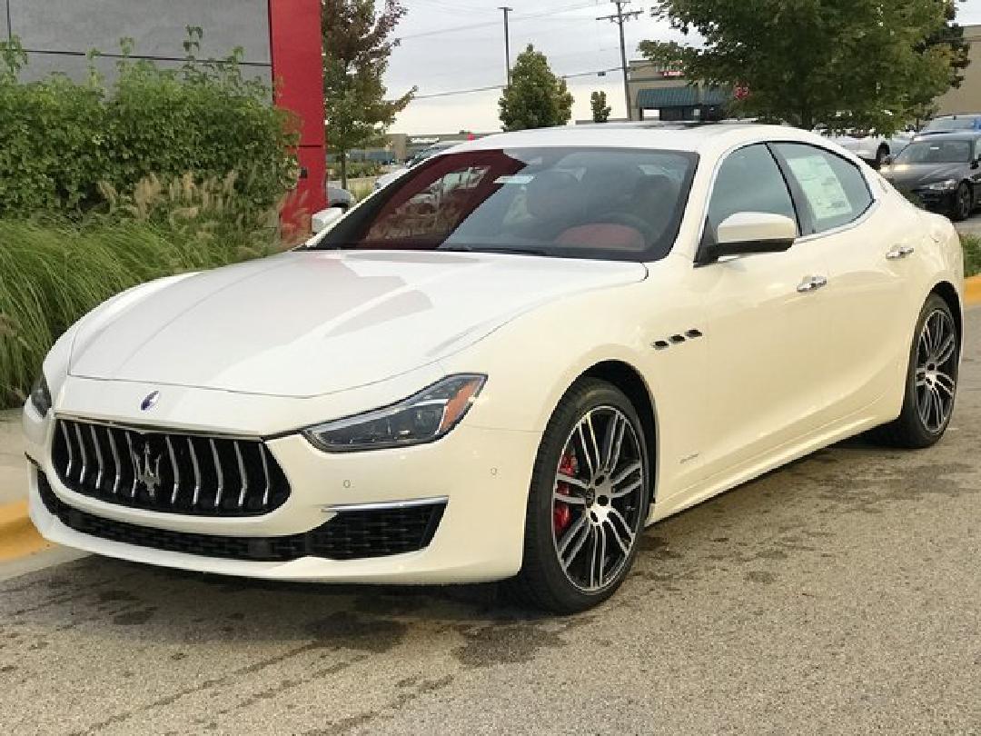 2019款玛莎拉蒂Ghibli S Q4 GranLusso