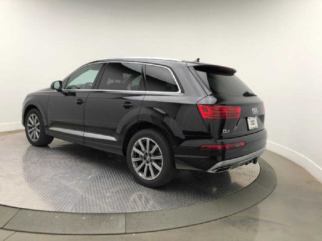 2019款奥迪 Q7 3.0T 豪华