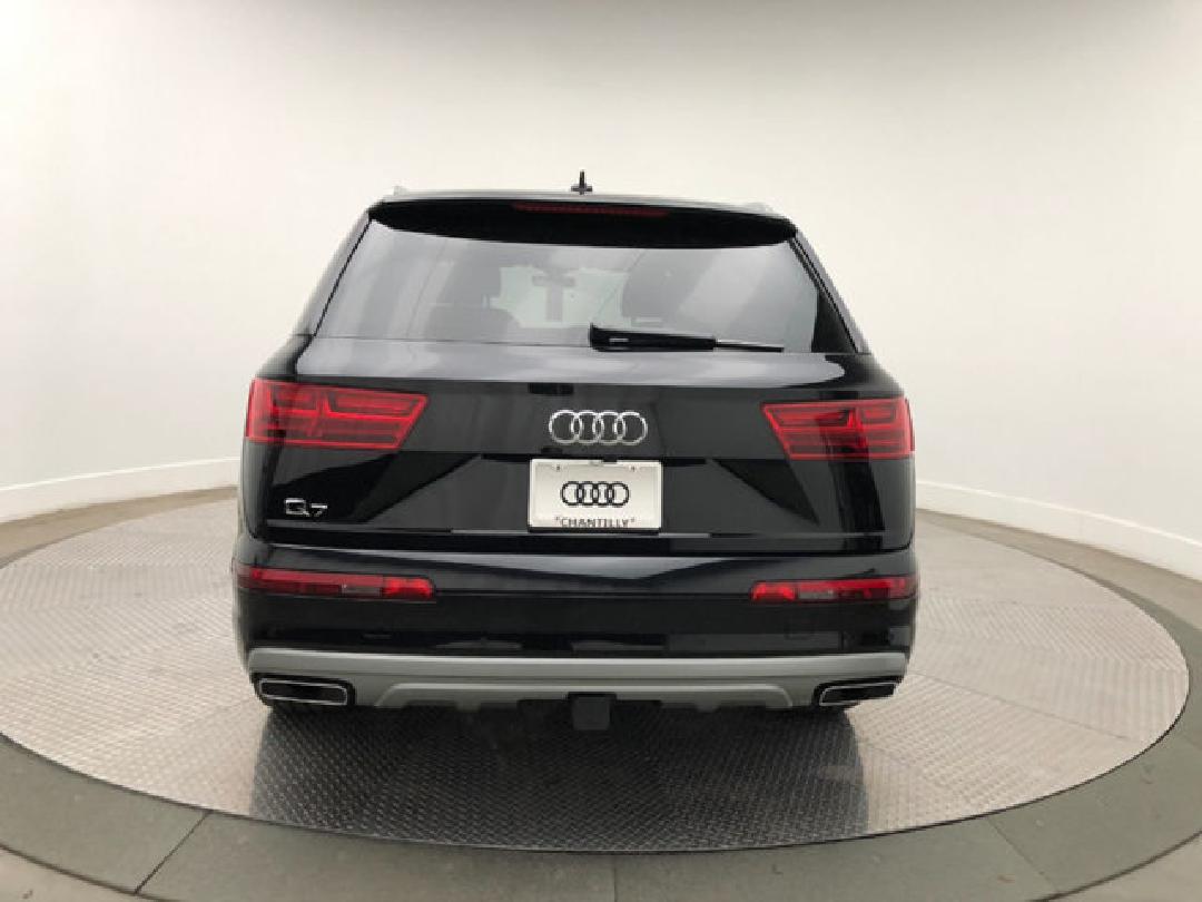 2019款奥迪 Q7 3.0T 豪华