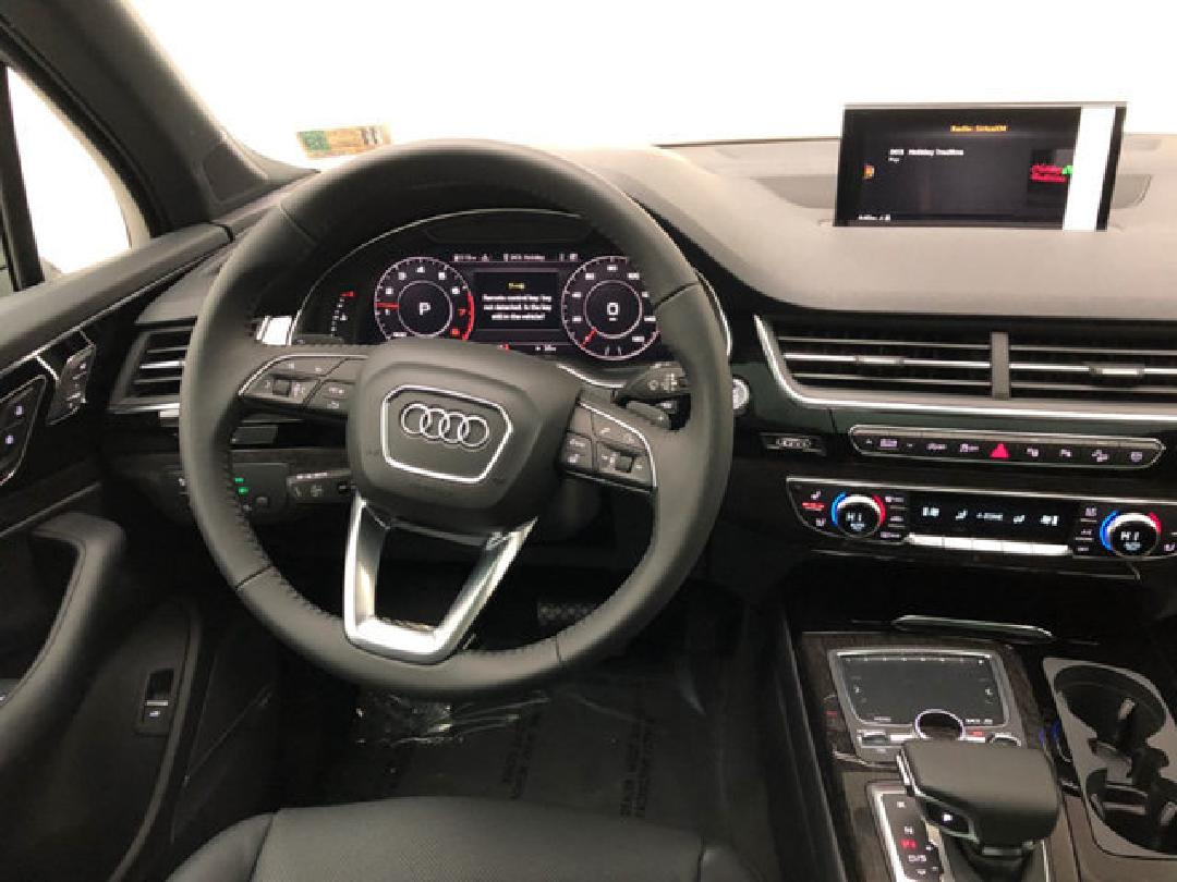 2019款奥迪 Q7 3.0T 豪华