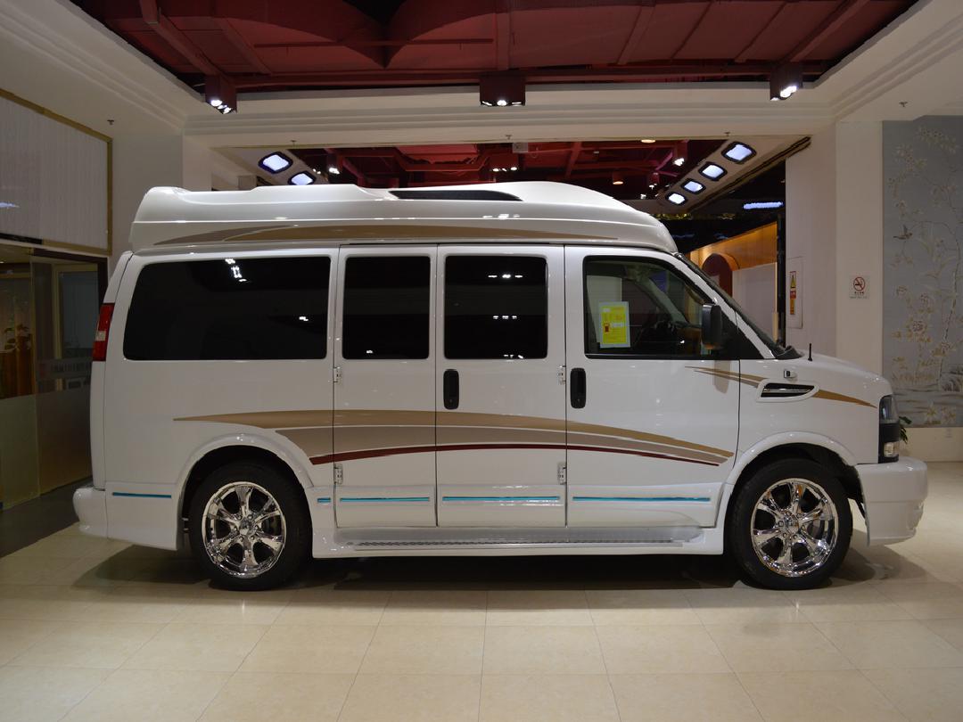 2019款GMC改装Van 豪华SE 4X4 四轮驱动