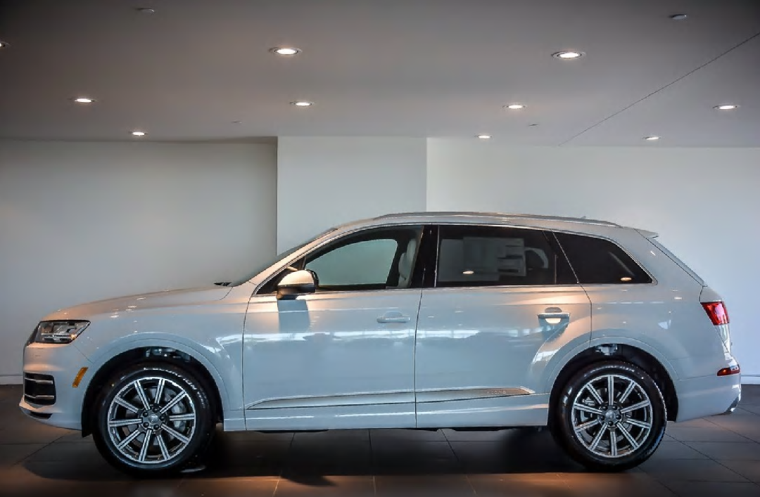 2019款奥迪Q7 3.0T 尊贵型 